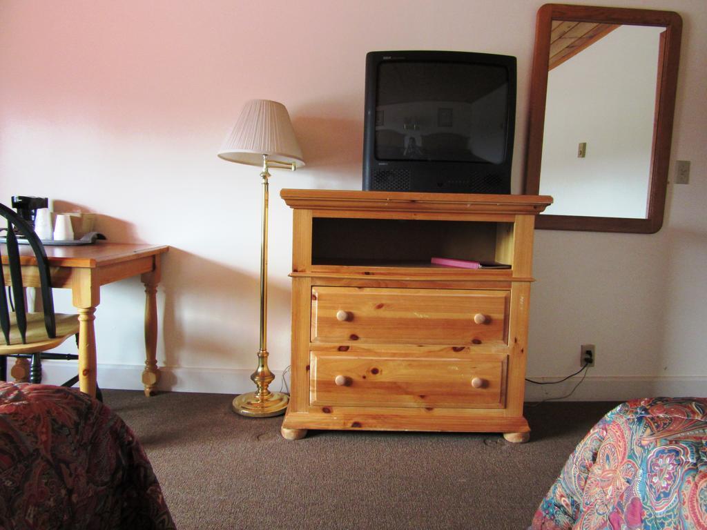 Travelers Lodge West Yellowstone Rum bild